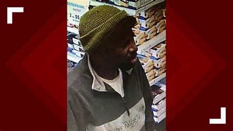 Man wanted in Market Street robbery